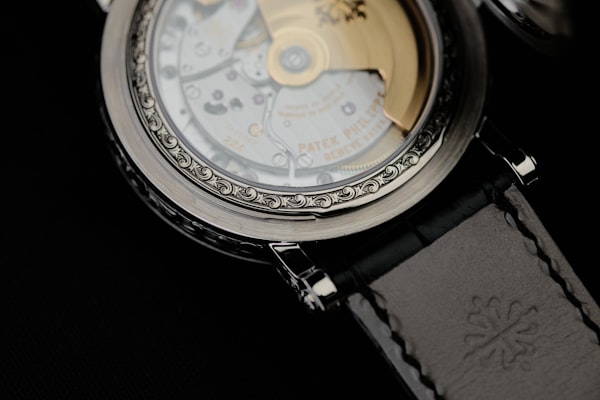 Rose Gold Elegance Luxury Watch