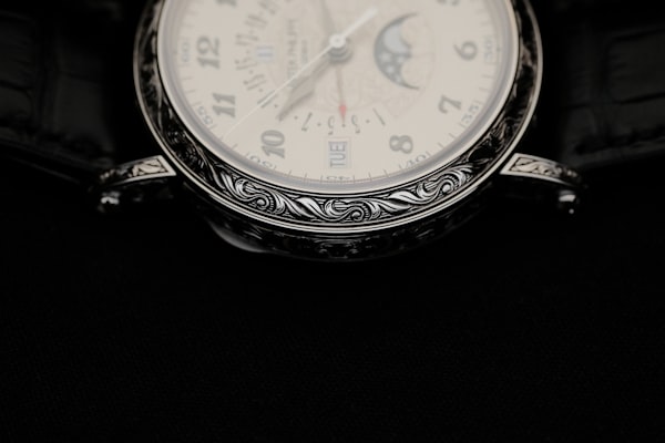 Vintage Gold Classic Watch